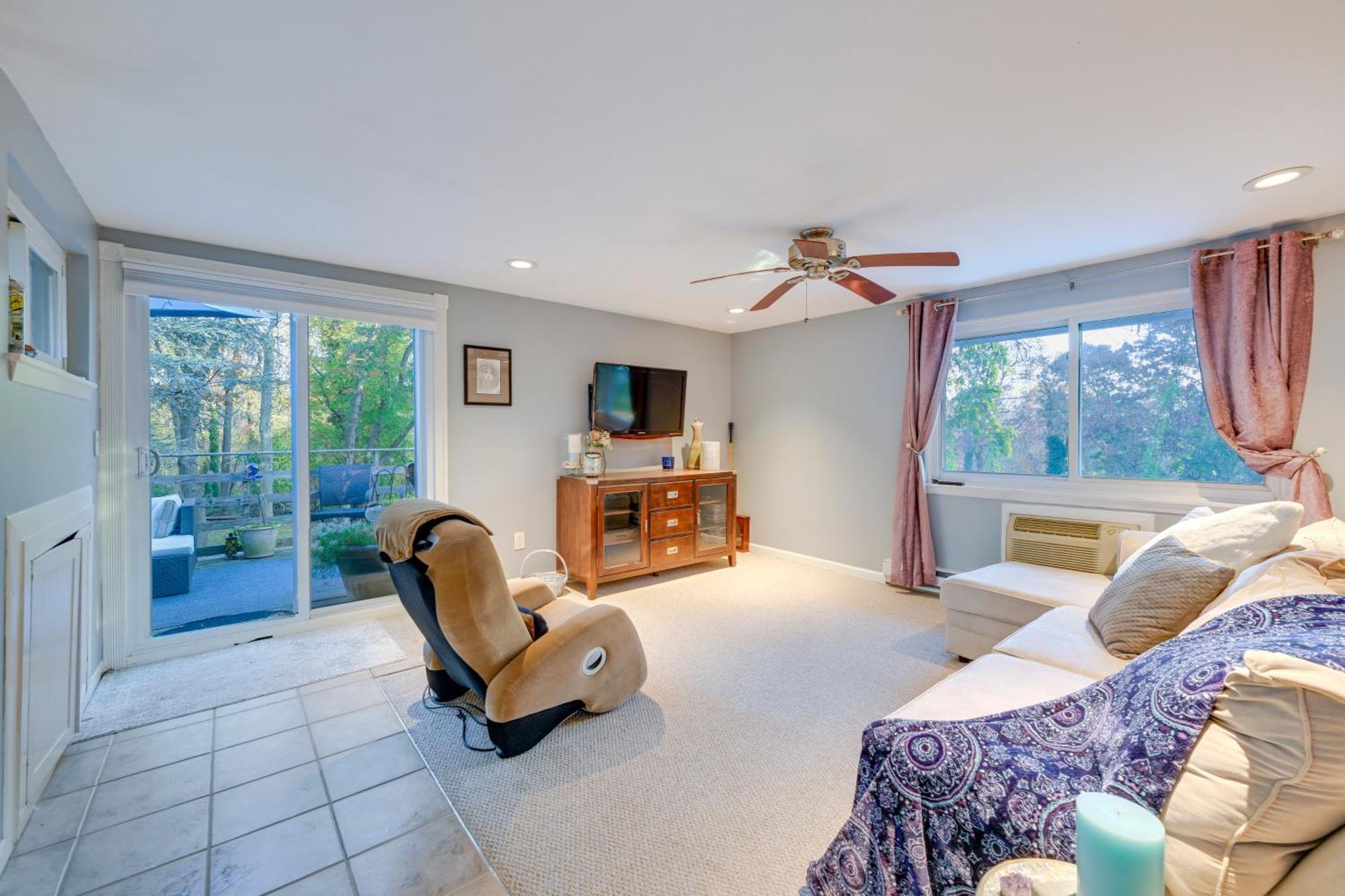 Cozy Dix Hills Apt With Deck About 7 Mi To Beach! Exteriér fotografie